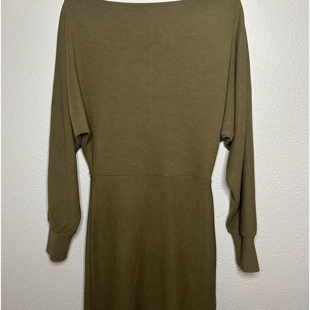 Green Long Sleeve Dress